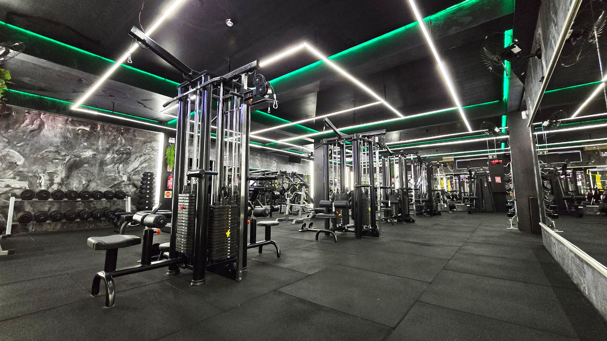 X-One Academia em Florianópolis — foto 2